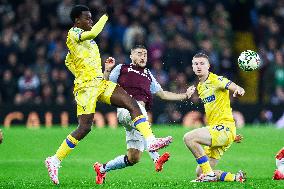 Aston Villa v Crystal Palace - Carabao Cup Fourth Round