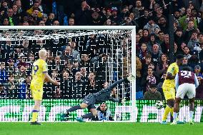 Aston Villa v Crystal Palace - Carabao Cup Fourth Round