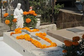 People Visit Cemeteries For The Dia De Muertos Celebrations