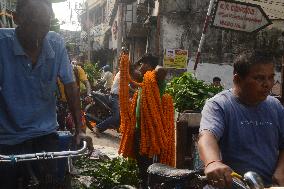 Flower Selling For Diwali