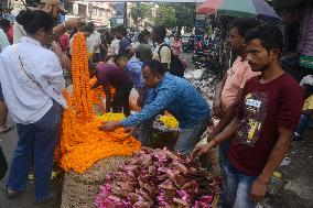 Flower Selling For Diwali