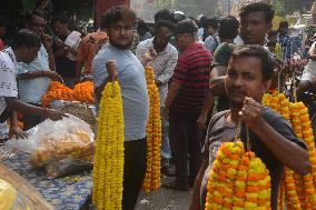 Flower Selling For Diwali