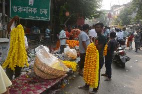 Flower Selling For Diwali