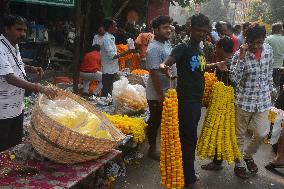 Flower Selling For Diwali