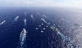 Formation Of Chinese Aircraft Carrier Liaoning Training Exercice - China Sea