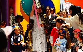 A Parent-child Halloween Party in Yichang