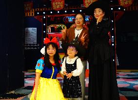 A Parent-child Halloween Party in Yichang