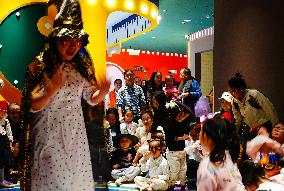 A Parent-child Halloween Party in Yichang