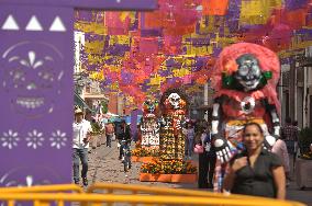 Ofrendas Decorate Streets For Dia De Muertos Celebrations