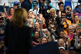 Kamala Harris holds get out the vote rally in Harrisburg, PA