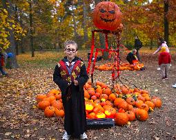 Trick-or-Treat Event - Prague