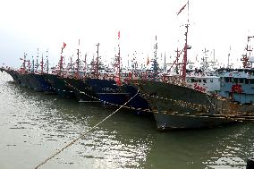 Typhoon Kong-Rey Hit Lianyungang