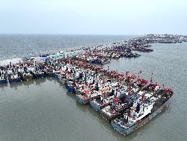 Typhoon Kong-Rey Hit Lianyungang