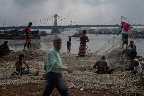 Daily Life In Chittagong