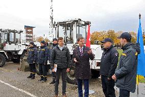 Switzerland supplies Ukraine with 30 rubble removal machines and 30 fire pumps