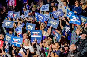 Kamala Harris Campaigns In Reno - Nevada