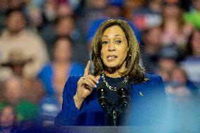 Kamala Harris Campaigns In Reno - Nevada