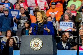 Kamala Harris Campaigns In Reno - Nevada