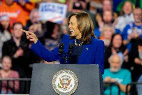 Kamala Harris Campaigns In Reno - Nevada