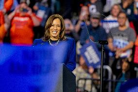 Kamala Harris Campaigns In Reno - Nevada