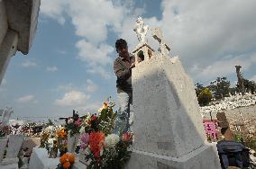 Dia de Muertos Celebrations - Mexico