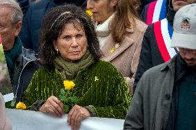 'Mothers of Hope' Gather In Paris