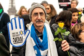 'Mothers of Hope' Gather In Paris