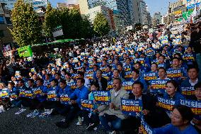 Democratic Party 300,000 People Rally To Demand Special Investigation Of First Lady Kim Keon-hee