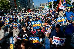 Democratic Party 300,000 People Rally To Demand Special Investigation Of First Lady Kim Keon-hee