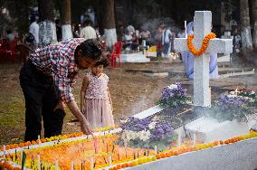 Christians Observes All Souls Day In India