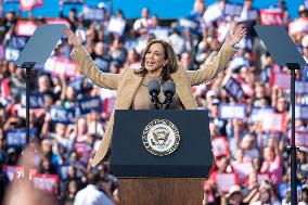 Kamala Harris Rallies In Atlanta - Georgia