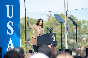 Kamala Harris Rallies In Atlanta - Georgia