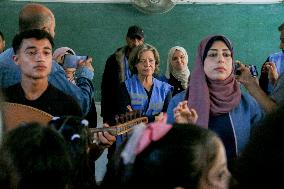 Musicians And Volunteers Perform Classroom - Gaza