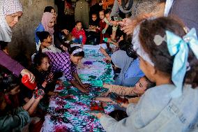 Musicians And Volunteers Perform Classroom - Gaza