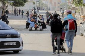 Displaced Palestinians Flee Bombings - Gaza