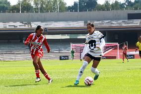 U.N.A.M. - Pumas v Necaxa