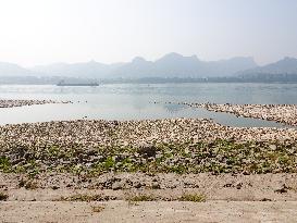 Low Water in The Yangtze River