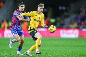 Wolverhampton Wanderers FC v Crystal Palace FC - Premier League