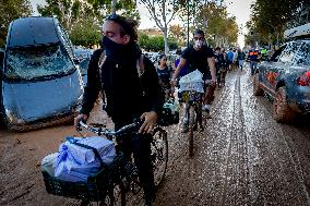 Volunteers In Valencia Floods