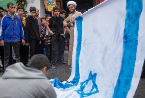 Iranians Burn U.S. And Israeli Flags In Tehran