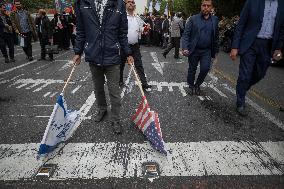 Iranians Burn U.S. And Israeli Flags In Tehran