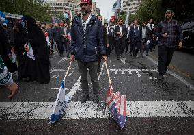 Iranians Burn U.S. And Israeli Flags In Tehran