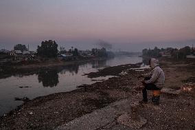 Daily Life In Kashmir