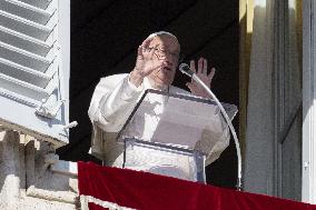 Pope Francis Delivers Angelus Prayer - Vatican