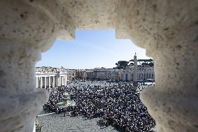 Pope Francis Delivers Angelus Prayer - Vatican