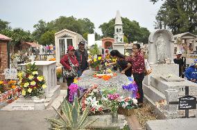 Day Of The Dead Graves Decorations