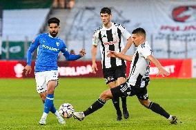 Universitatea Cluj v Farul Constanta - Romanian Superliga