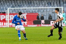 Universitatea Cluj v Farul Constanta - Romanian Superliga