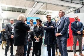 Catherine Vautrin And Francois Durovray Visit Montparnasse Station - Paris