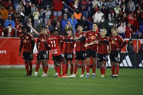 New York Red Bulls v Columbus Crew - 2024 MLS Cup Playoffs